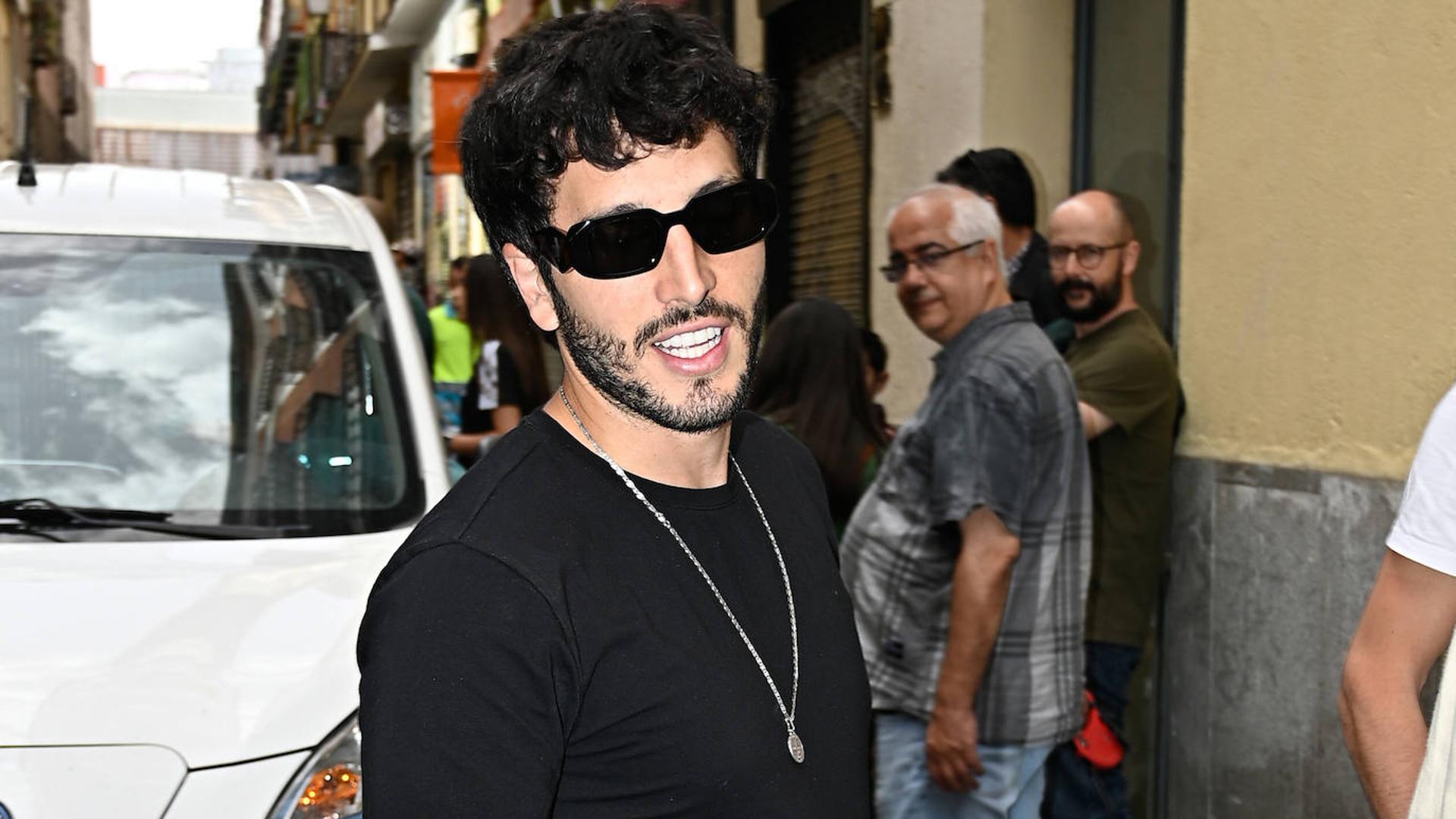 Sebastián Yatra confirma con una sonrisa su reconciliación con Aitana